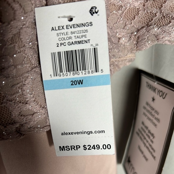 Alex Evenings Plus Size Lace Dress & Jacket - Picture 7 of 8